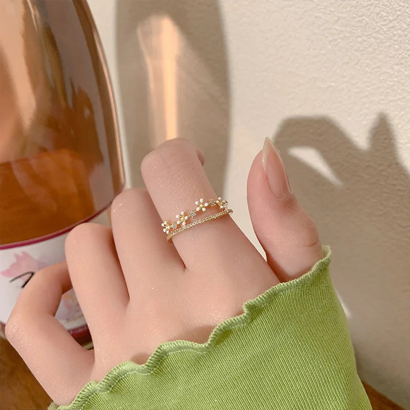 Floréa Zircon Blossom Ring