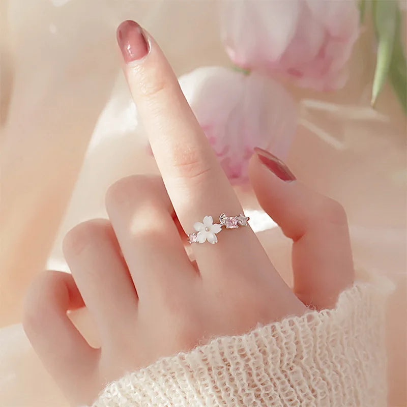 Floréa Zircon Blossom Ring