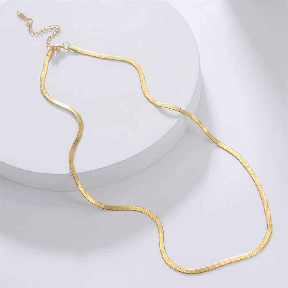 Auralis Slim Snake Chain – Gold Edition
